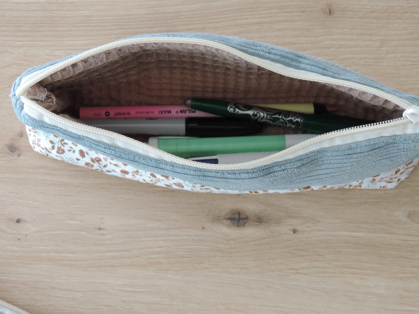 Trio de trousses personnalisées – Maquillage, Quotidien & École