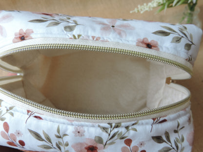 Joli trousse de toilette, intérieur enduit
