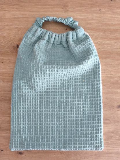 Bavoir réversible éponge écru et coton à motif - Personnalisable